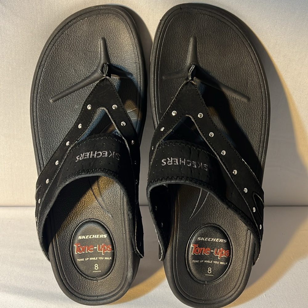 Skechers Tone-Ups Women’s Thong Sandals Flip flops Size 8